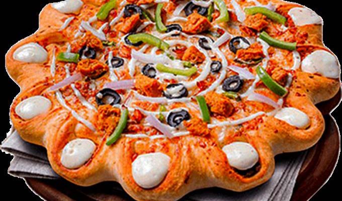 Chicken Kababish Crest Pizza