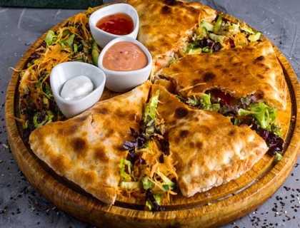 Chicken Arabian Special Pizza