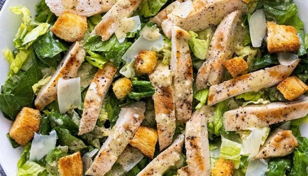 CHICKEN CAESAR SALAD